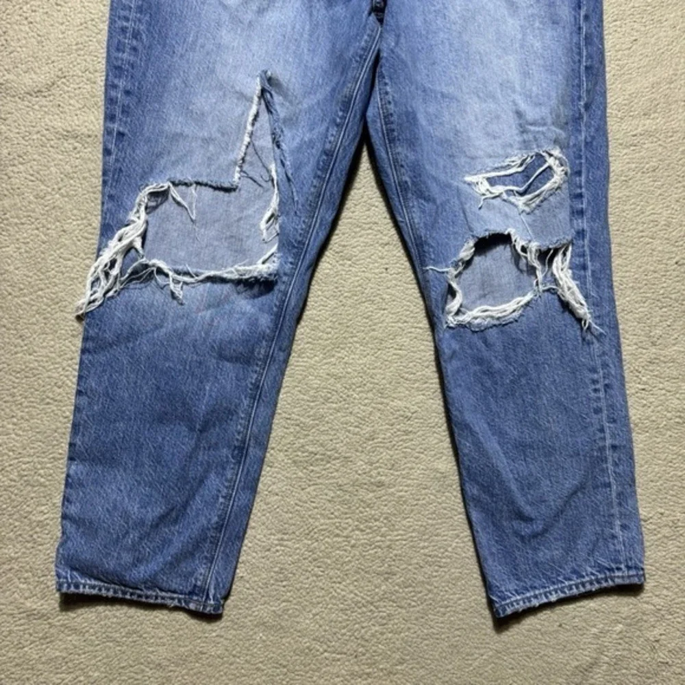 American Eagle Jeans Womens 14 Mom Jean Distressed Light Wash‎ Cotton Meas 32x27